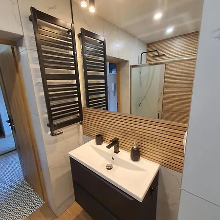 Jdk Legionow 32m2 4-osobowy Appartamento